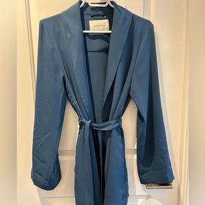 Babaton Mid Length Robe